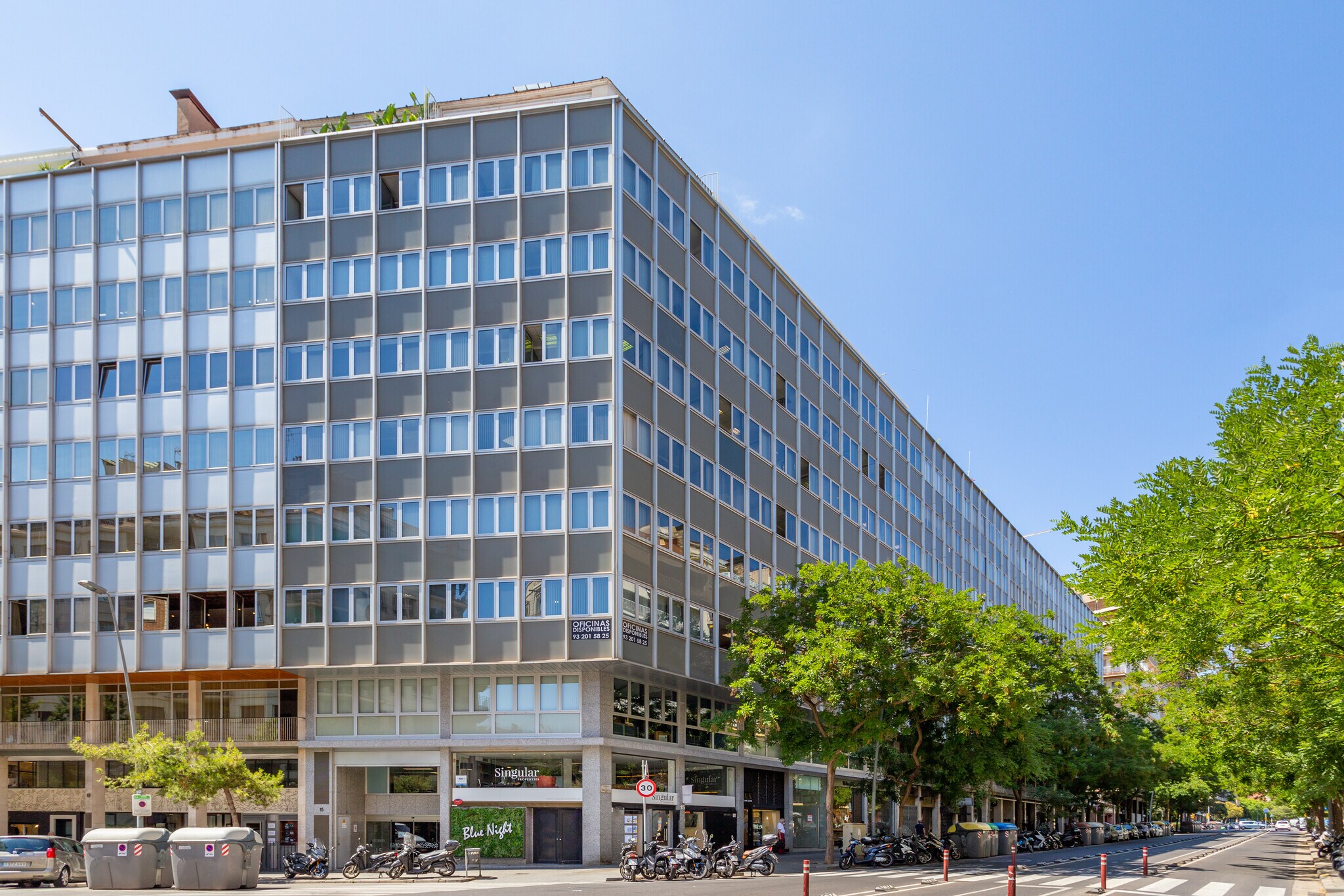 Bureau dans Barcelone, Barcelona à louer Plan d’étage- Image 1 de 4