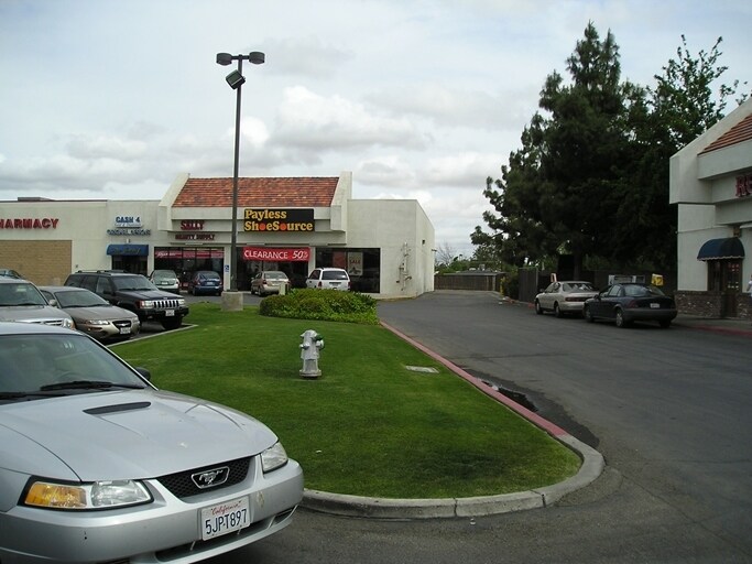 1304 Wible Rd, Bakersfield, CA à vendre - Photo principale - Image 1 de 1