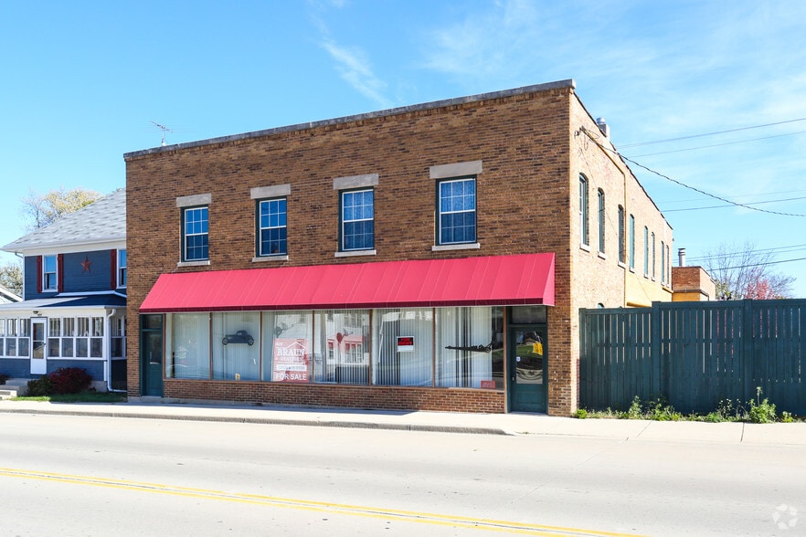 919 Main St, Union Grove, WI for sale - Primary Photo - Image 1 of 5