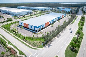 16091 Parallel, Fort Myers, FL for lease Building Photo- Image 2 of 4