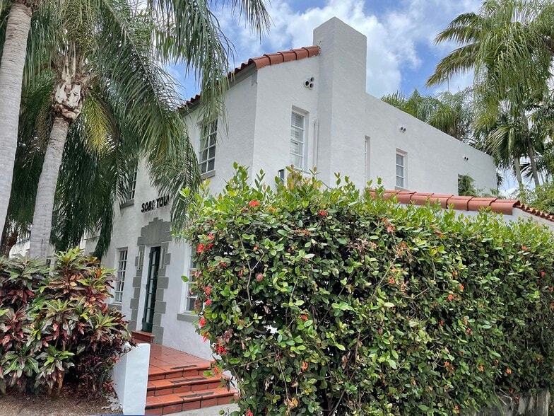 1018 Jefferson Ave, Miami Beach, FL for sale - Primary Photo - Image 2 of 33