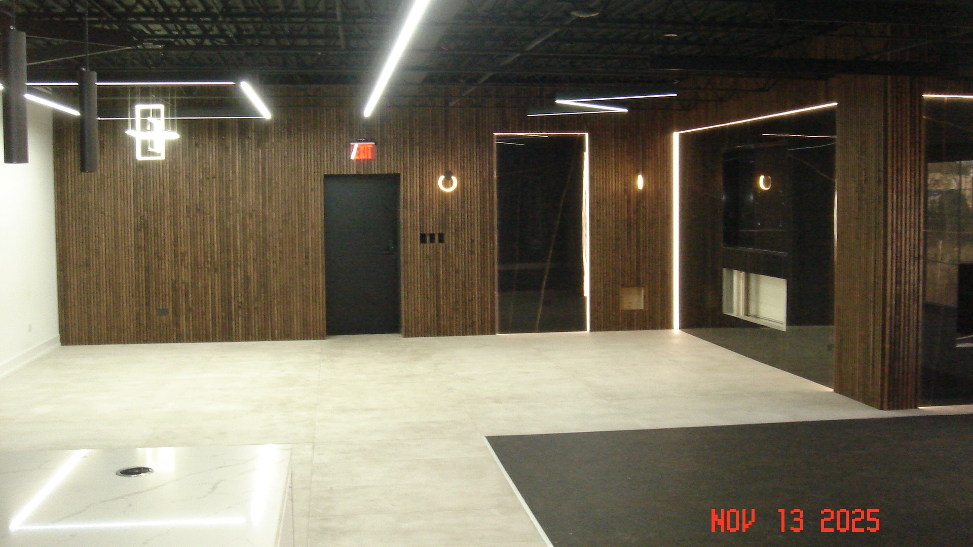 7840-7860 Lehigh Ave, Morton Grove, IL à louer Photo intérieure- Image 1 de 8