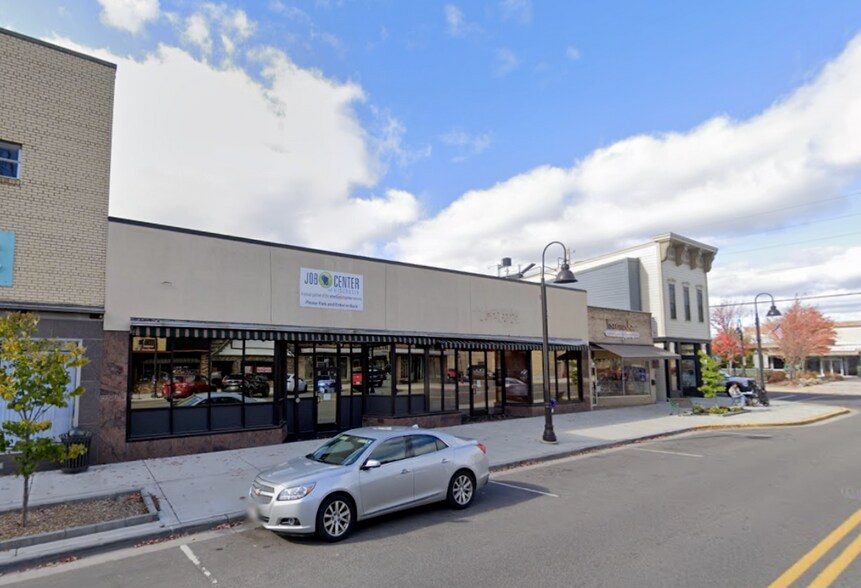 51 N Brown St, Rhinelander, WI à vendre - Photo du bâtiment - Image 2 de 20