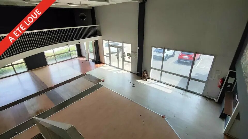 Flex in Annecy for sale Building Photo- Image 1 of 9