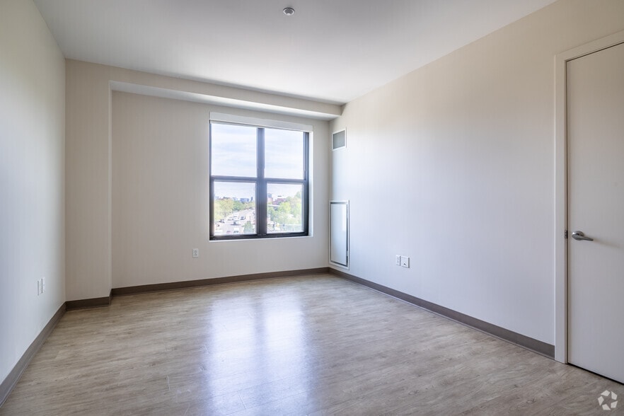 225 Centre St, Boston, MA for lease - Building Photo - Image 3 of 20