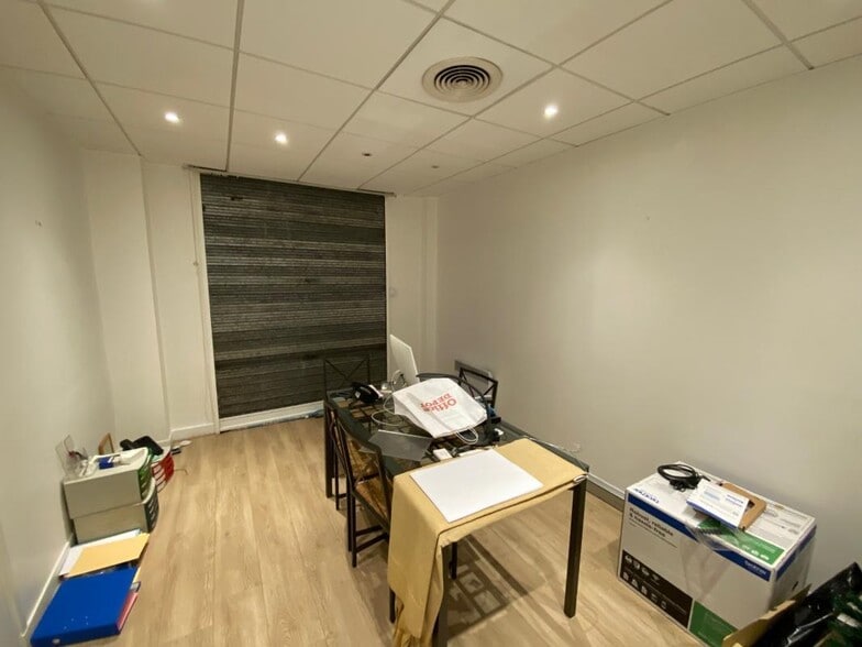23 Rue De La Roquette, Paris à louer - Photo intérieure - Image 2 de 4