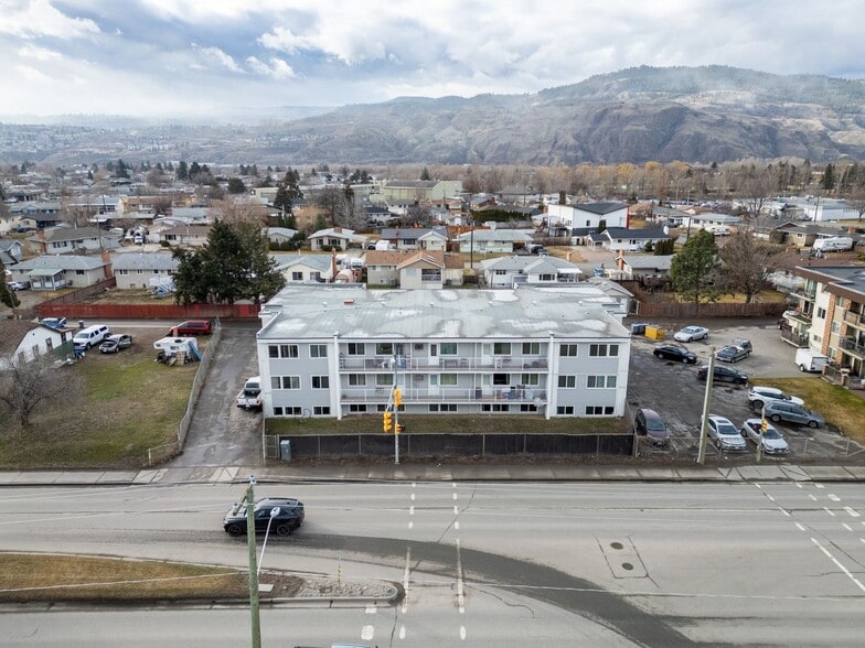 975 Tranquille Rd, Kamloops, BC à vendre - Photo du bâtiment - Image 2 de 5