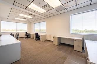 1095 Broken Sound Pky, Boca Raton, FL for lease Interior Photo- Image 2 of 3
