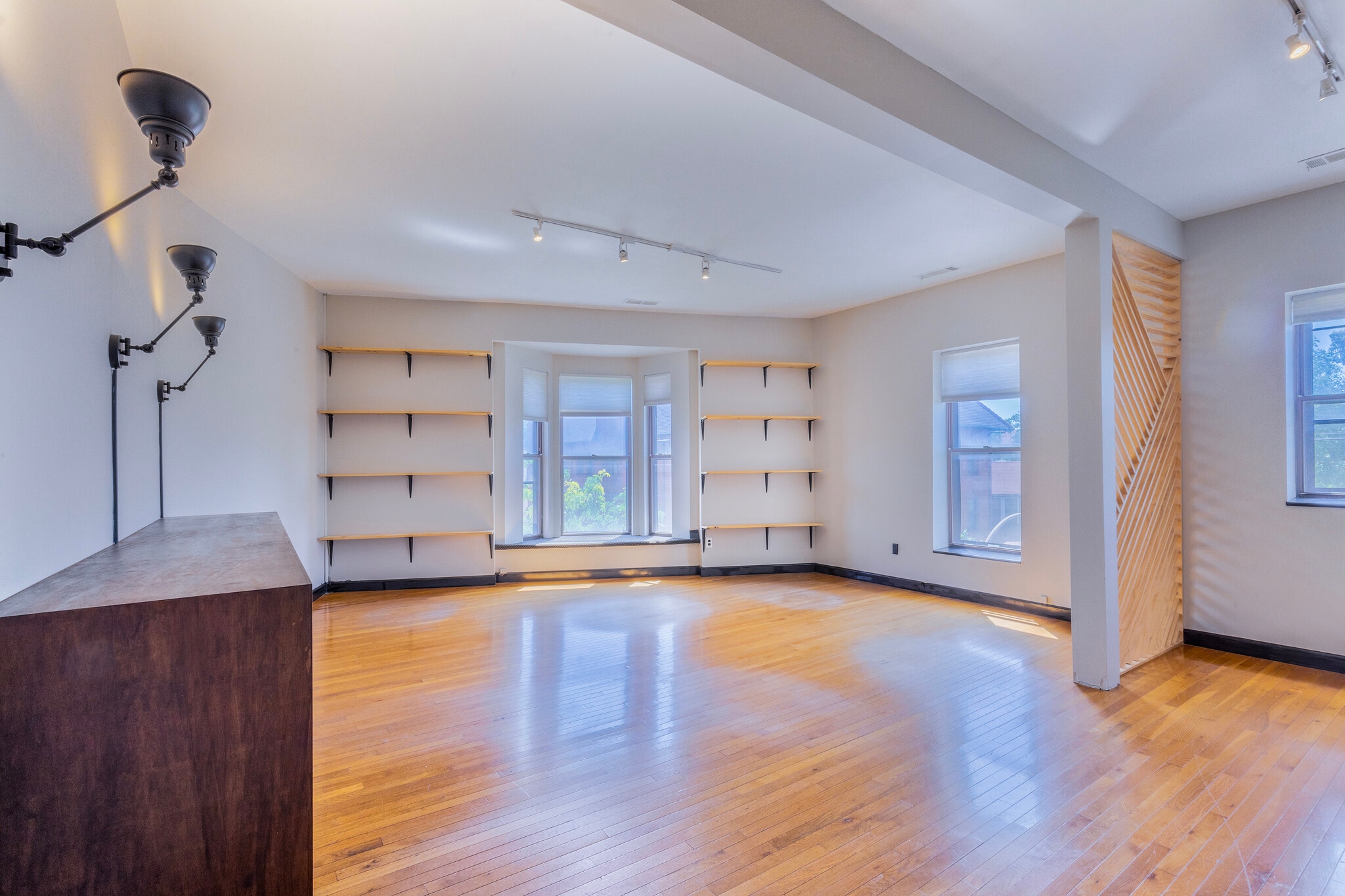 408 N Euclid Ave, Saint Louis, MO for lease Interior Photo- Image 1 of 4