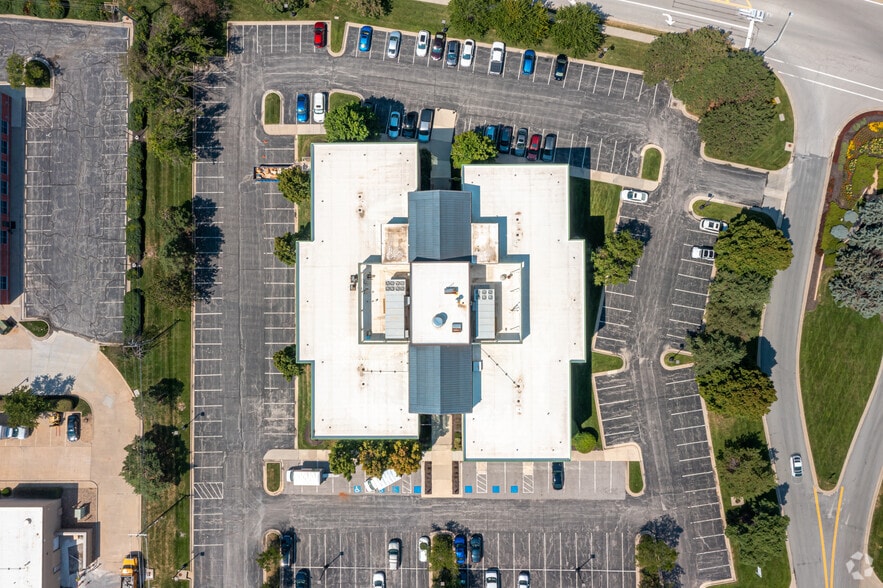 10901 W 84th Ter, Lenexa, KS for sale - Aerial - Image 3 of 12
