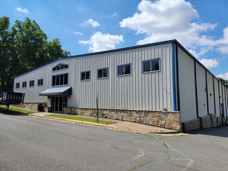 45805 Woodland Rd, Sterling, VA à vendre - Photo du bâtiment - Image 2 de 6