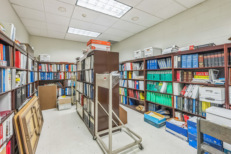 3618 Hulmeville Rd, Bensalem, PA for sale - Building Photo - Image 3 of 25