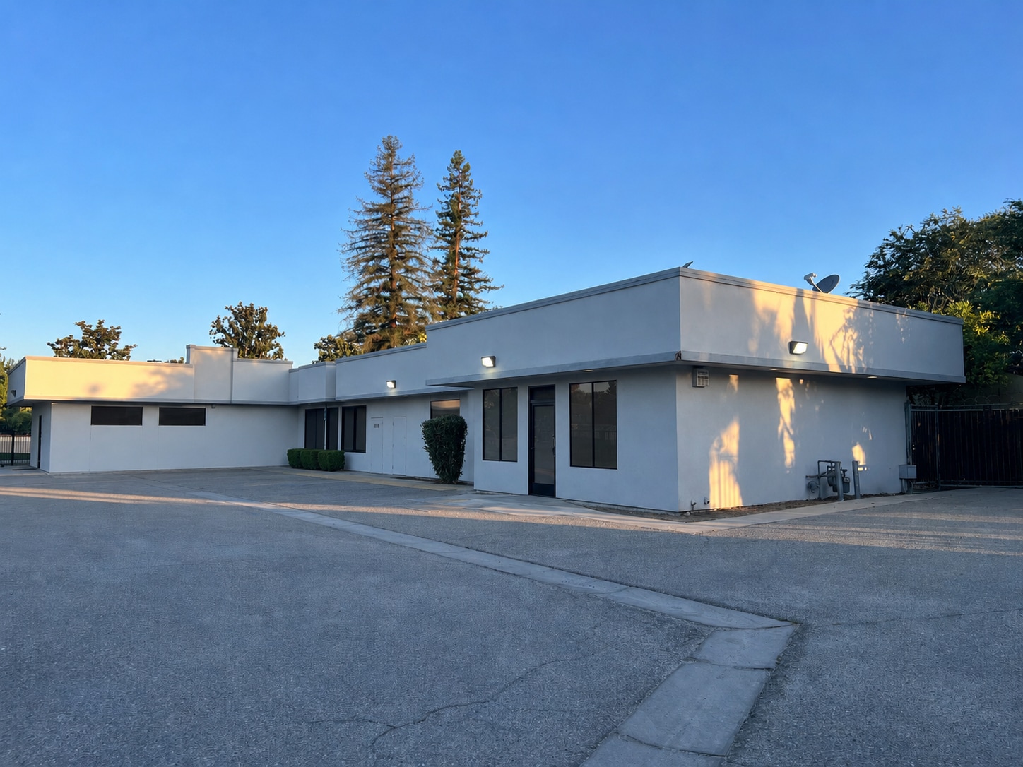 4000 San Dimas St, Bakersfield, CA for sale Building Photo- Image 1 of 15