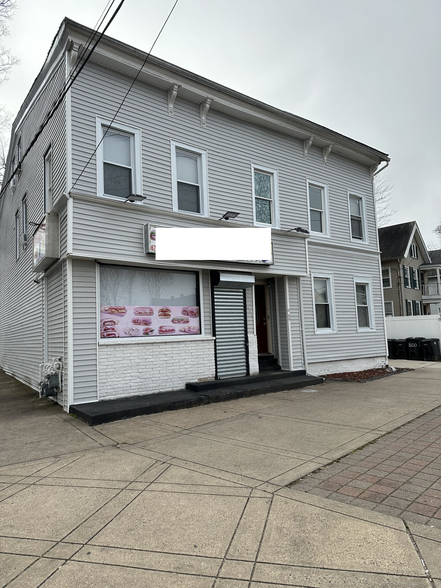 669 Dixwell Ave, New Haven, CT for sale - Primary Photo - Image 1 of 9