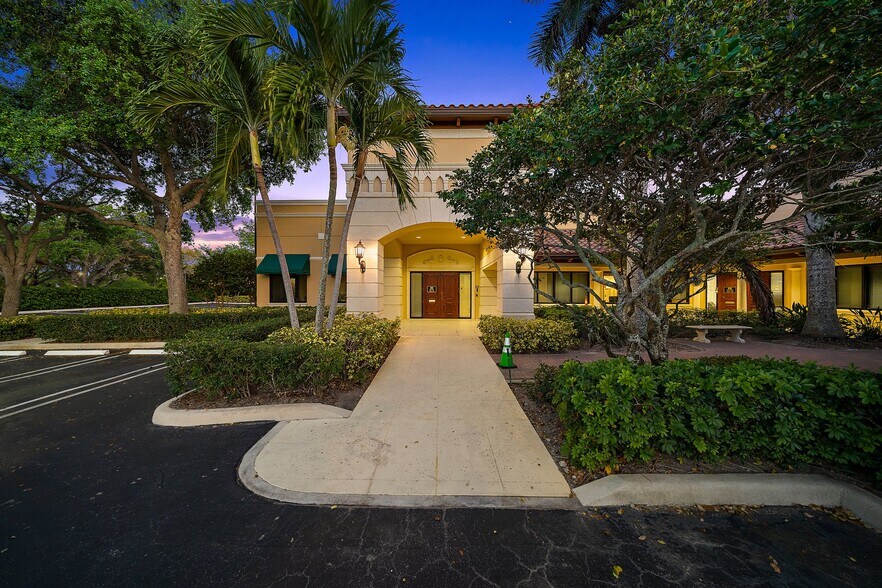 500 Columbia Dr, West Palm Beach, FL à louer - Photo du bâtiment - Image 3 de 20