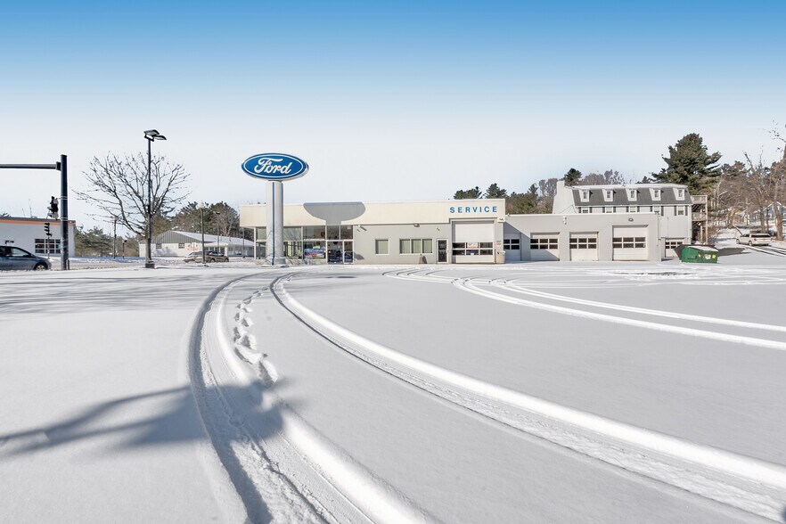 Sunnyside Portfolio portefeuille de 5 propriétés à vendre sur LoopNet.ca - Photo du bâtiment - Image 3 de 79