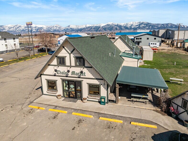 6410 Jackrabbit Ln, Belgrade, MT à vendre - Photo du bâtiment - Image 1 de 43