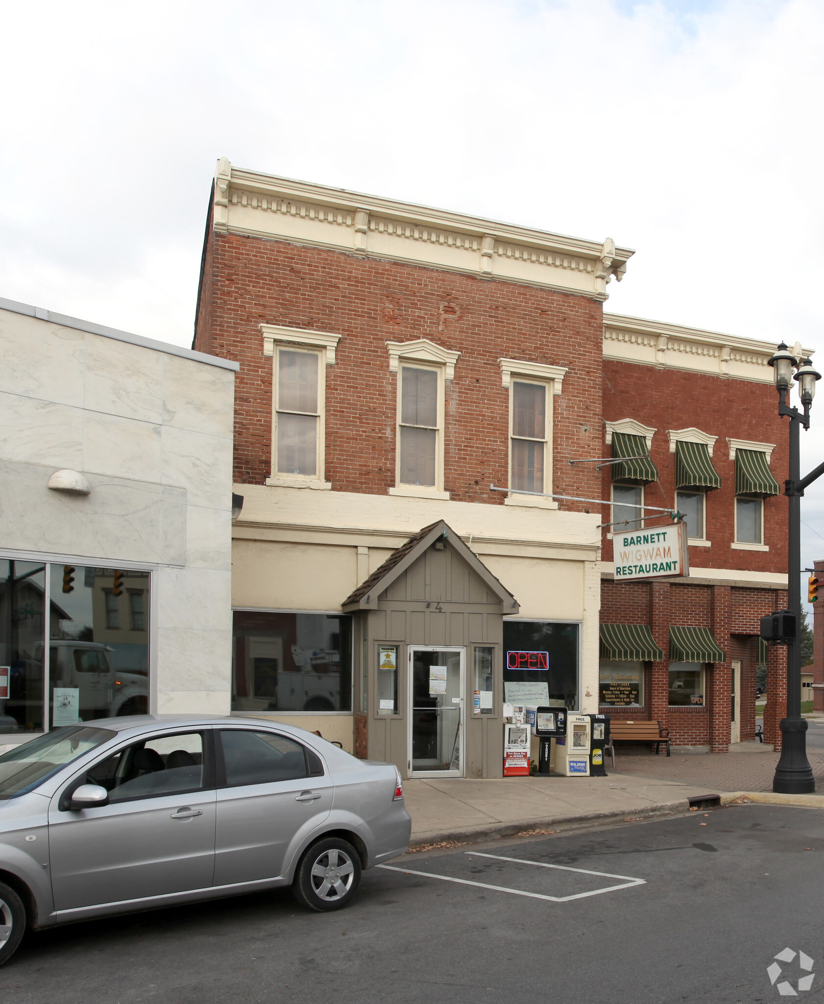 4 S High St, Canal Winchester, OH à vendre Photo principale- Image 1 de 1