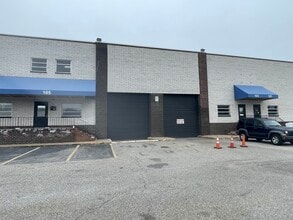 101-115 Langley Rd N, Glen Burnie, MD à louer Photo intérieure- Image 1 de 10