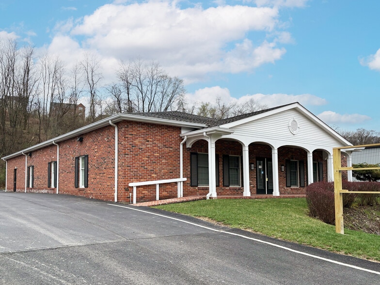 2598 Washington Rd, Canonsburg, PA for sale - Building Photo - Image 1 of 2