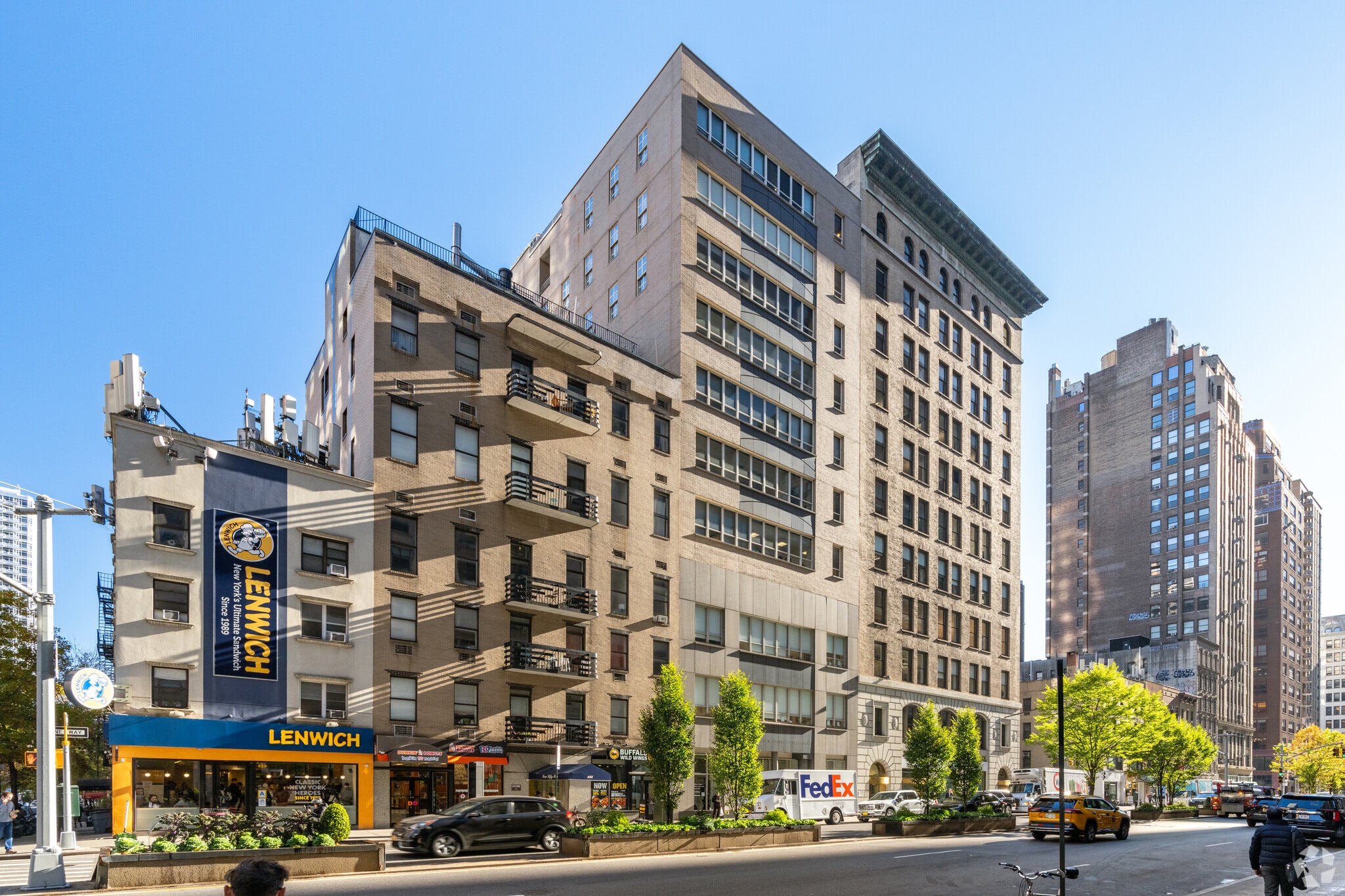 451 Park Ave S, New York, NY for lease Building Photo- Image 1 of 14