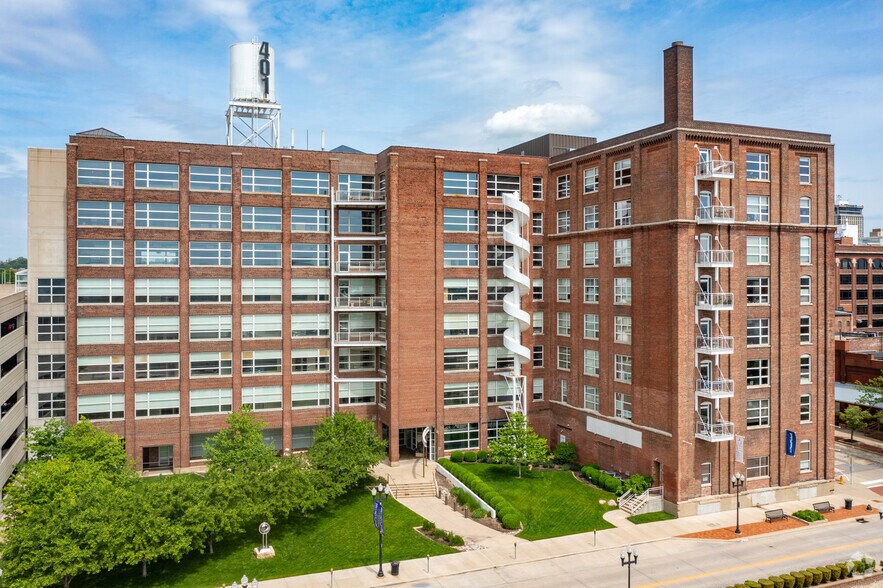 401 SW Water St, Peoria, IL à louer - Photo du bâtiment - Image 3 de 6