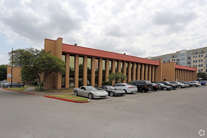 200 E Riverside Dr, Austin, TX for lease - Primary Photo - Image 1 of 2
