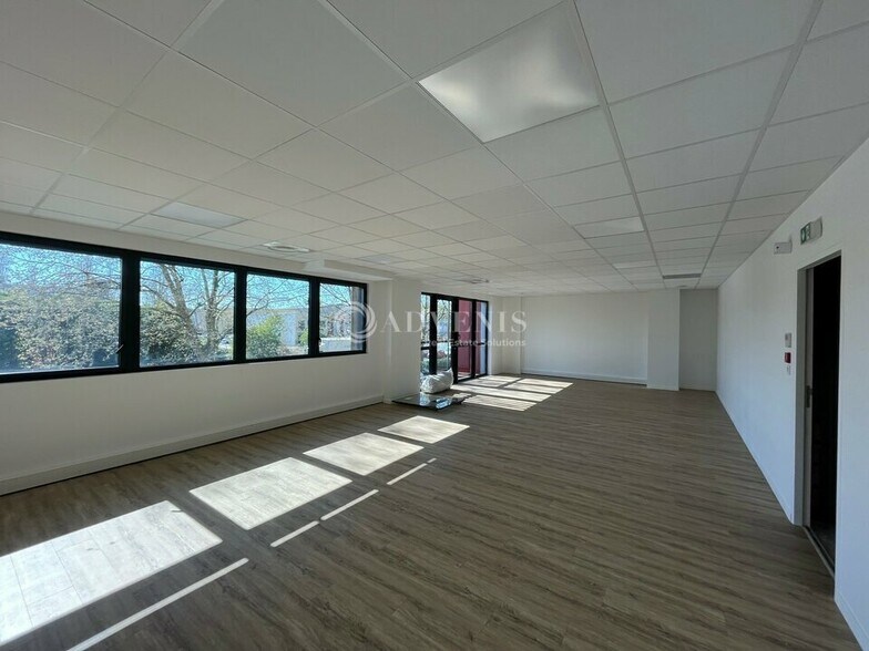 Flex dans Bobigny à louer - Photo intérieure - Image 2 de 11