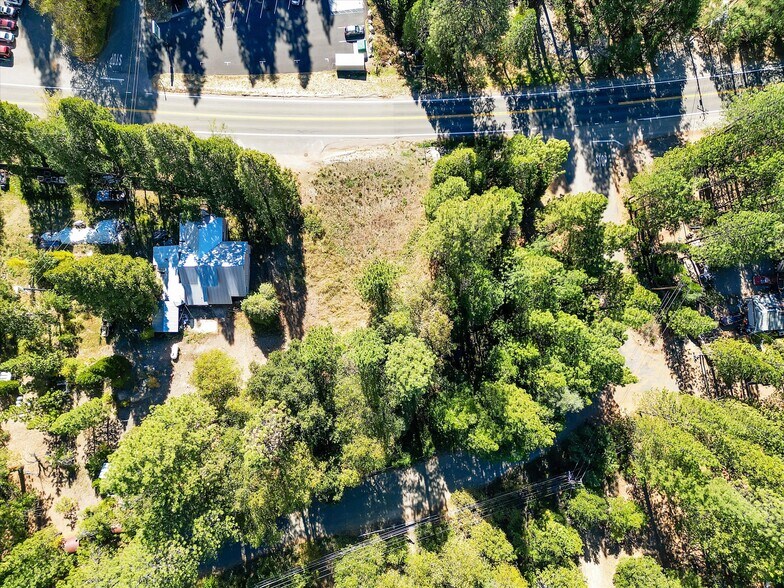 13651 US Hwy 50, Kyburz, CA à vendre - Photo du bâtiment - Image 2 de 49