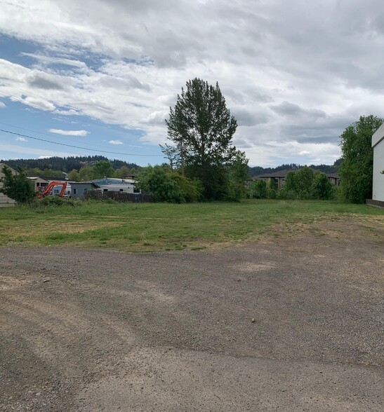 3770 11th, Eugene, OR for sale - Primary Photo - Image 1 of 1