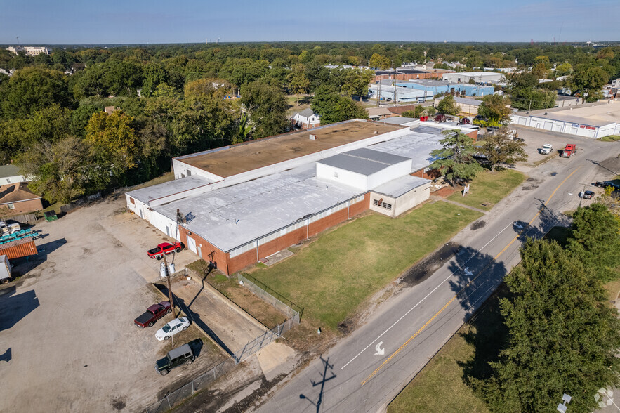 900 Broad St, Portsmouth, VA for lease - Building Photo - Image 2 of 12