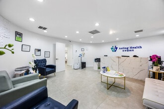 150 NW 70th Ave, Plantation, FL à louer Photo intérieure- Image 1 de 16