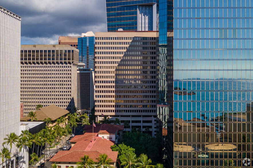 841 Bishop St, Honolulu, HI à louer - Photo du bâtiment - Image 2 de 14