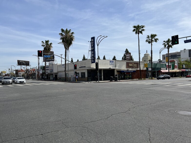 6378 Van Nuys Blvd, Van Nuys, CA à vendre - Photo du bâtiment - Image 1 de 1