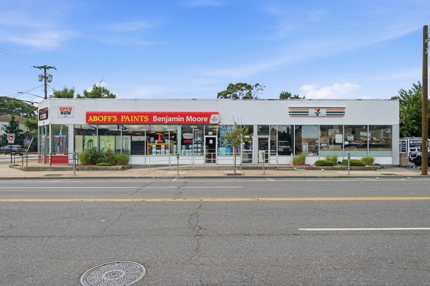 58-60 E Merrick Rd, Valley Stream, NY for sale - Building Photo - Image 2 of 7