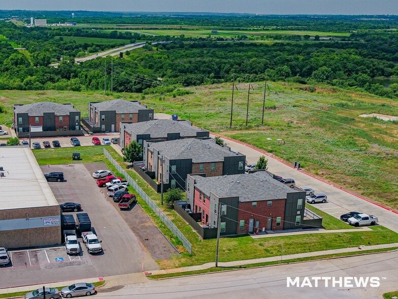 3601 Valley Vista Dr, Hurst, TX for sale - Building Photo - Image 3 of 4