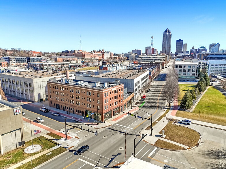 1729 Grand Ave, Des Moines, IA for sale - Building Photo - Image 2 of 34