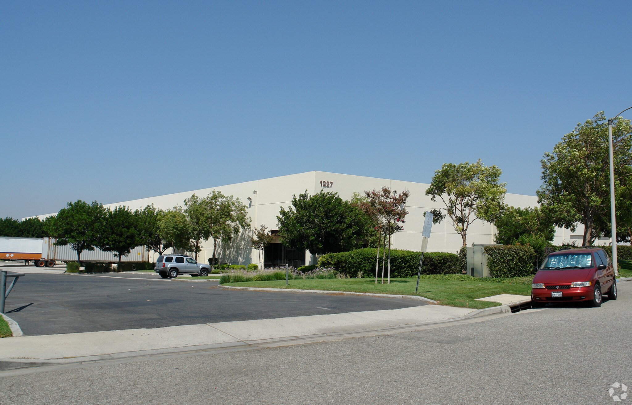 1227 Enterprise Ct, Corona, CA à vendre Photo principale- Image 1 de 1