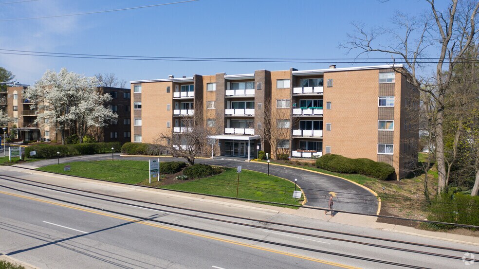 7211 Park Heights Ave, Baltimore, MD à louer - Aérien - Image 3 de 6