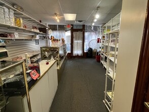 307 Hackensack St, Carlstadt, NJ for lease Interior Photo- Image 1 of 7