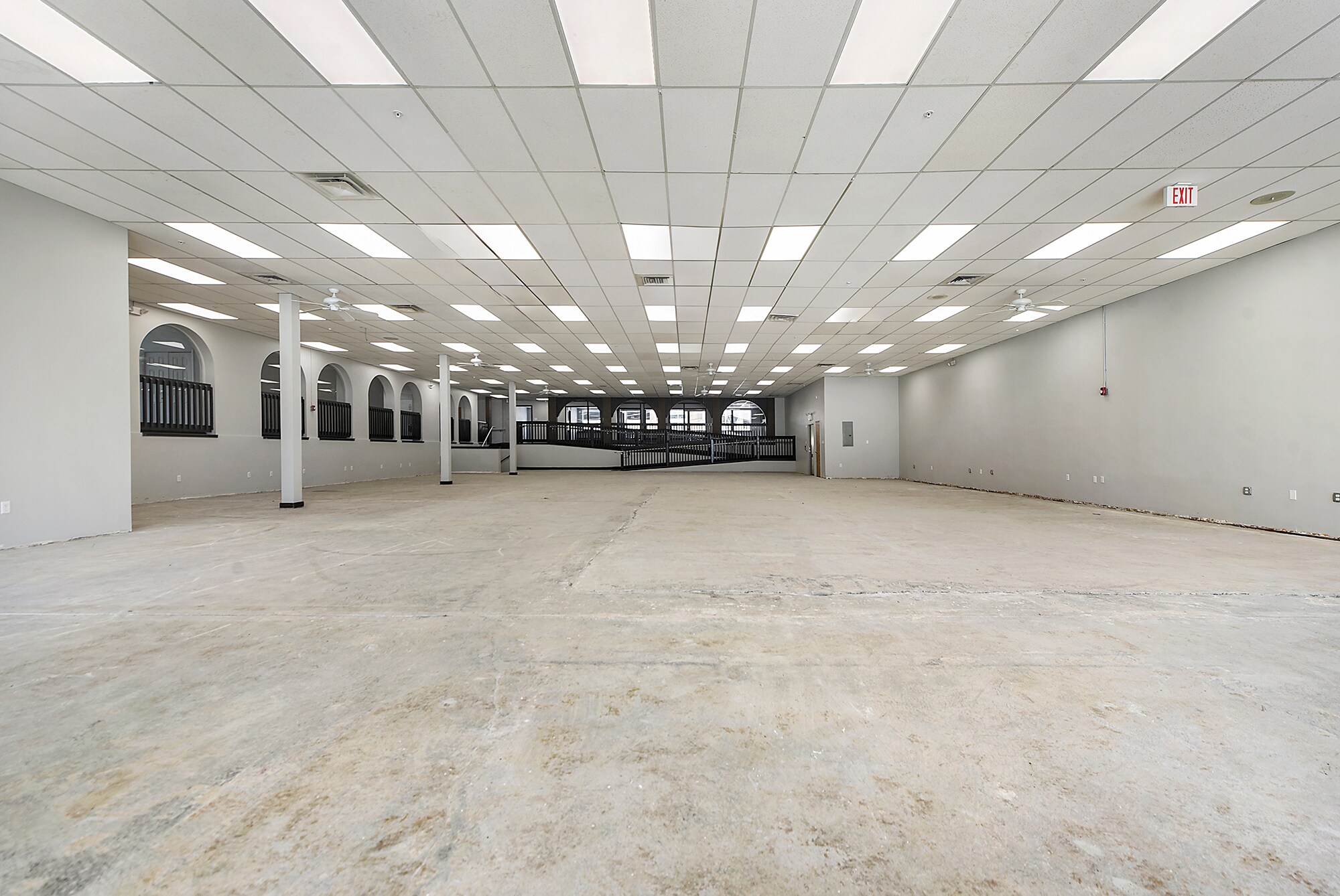 4749 Baum Blvd, Pittsburgh, PA for lease Primary Photo- Image 1 of 31
