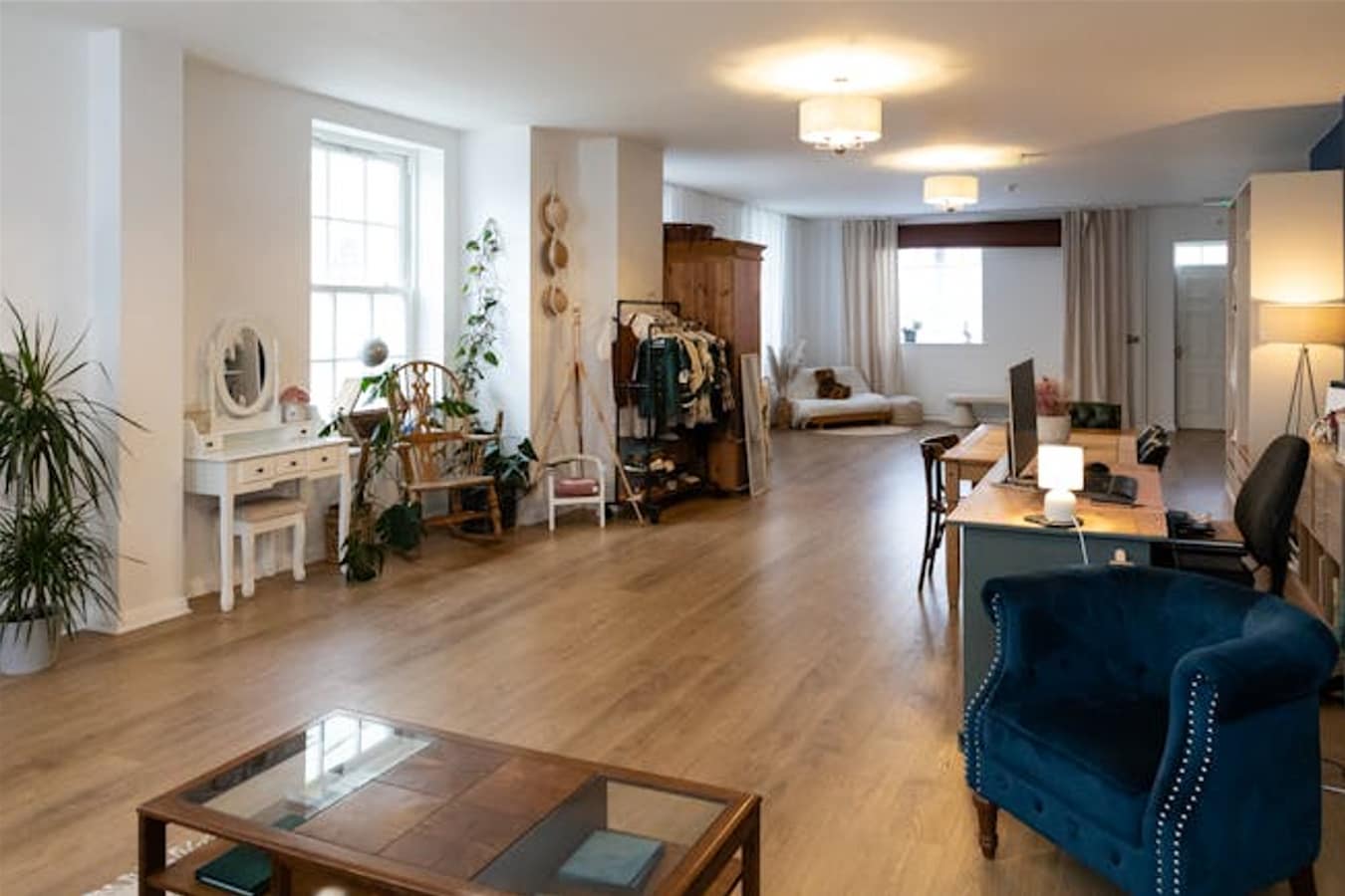 1 Crown Gate, Dorchester, DOR DT1 3EJ - Unité GF -  - Photo intérieure - Image 1 of 3