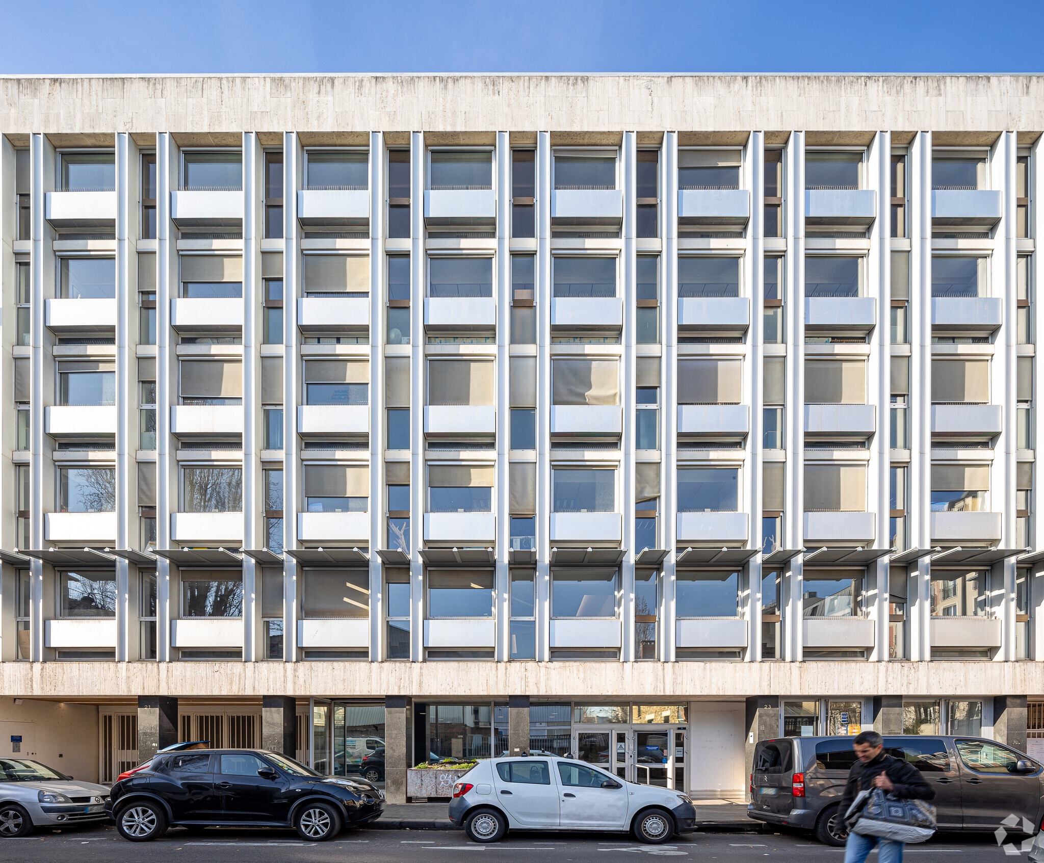 21-23 Rue Des Ardennes, Paris for lease Building Photo- Image 1 of 21