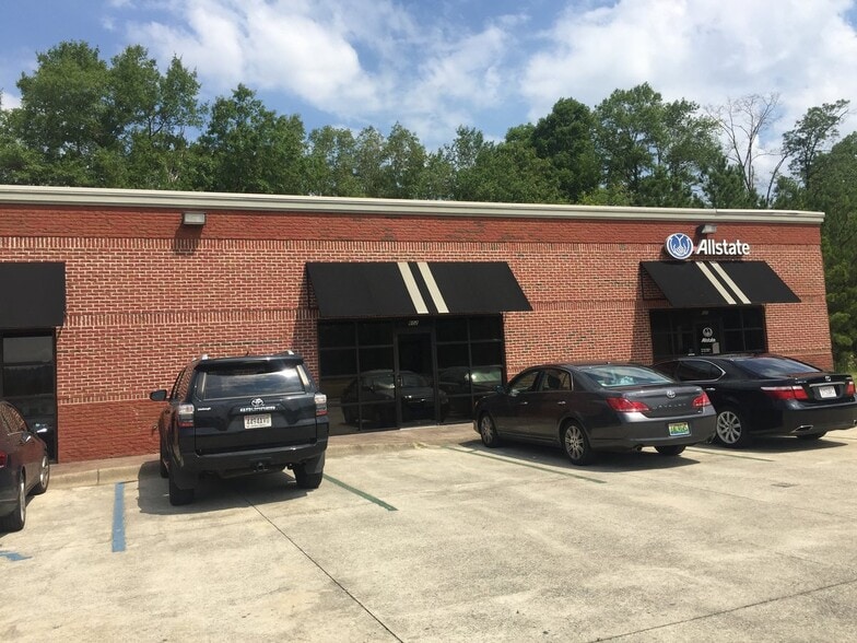 600-606 Oak Mountain Commons Ln, Pelham, AL for sale - Building Photo - Image 2 of 5