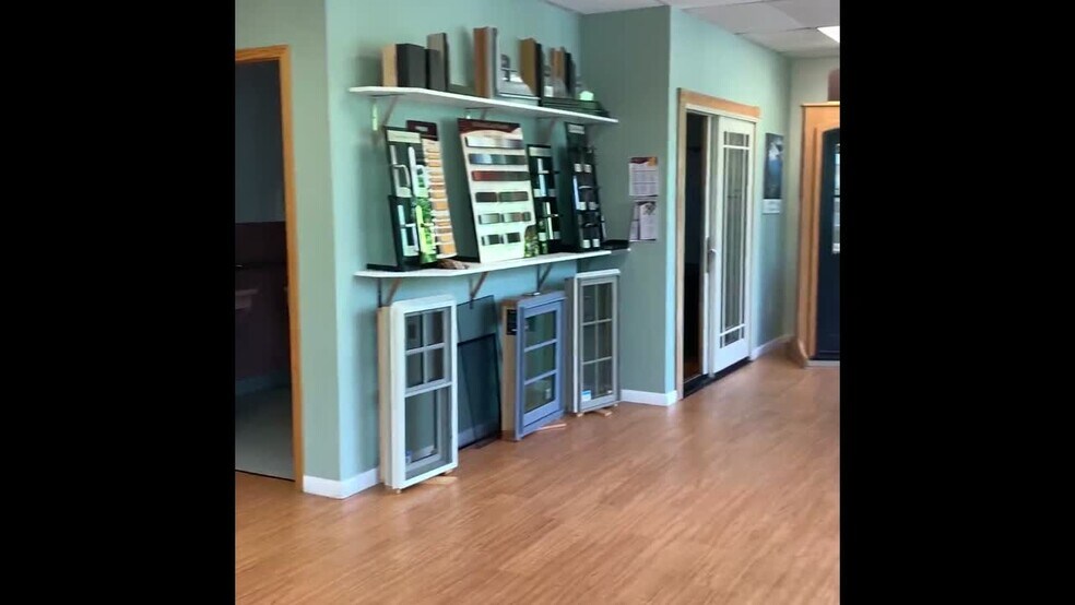 2600 Willamette Dr NE, Lacey, WA à vendre - Vidéo sur l’inscription commerciale - Image 3 de 7