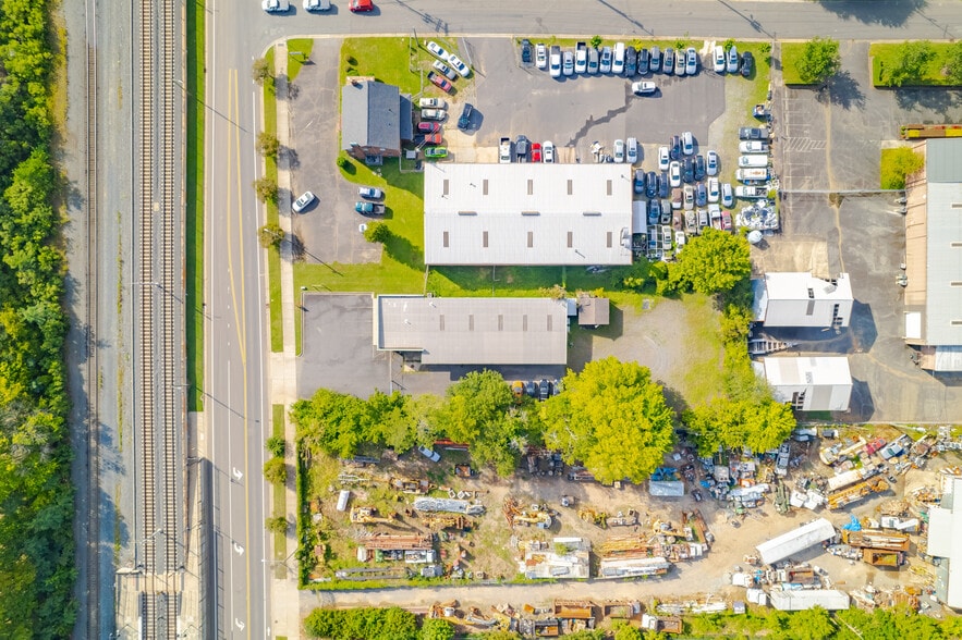 4830 Old Pineville Rd, Charlotte, NC for lease - Building Photo - Image 3 of 15