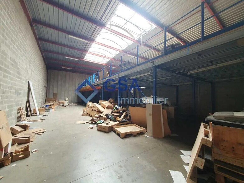 Office in Bondoufle for lease - Interior Photo - Image 2 of 10