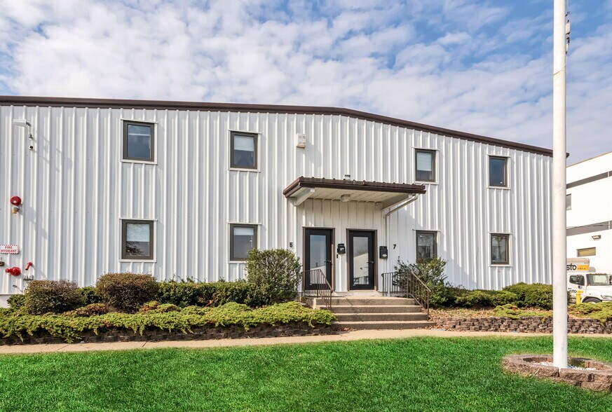 5-7 Fairfield Ave, Little Falls, NJ for lease - Building Photo - Image 1 of 1