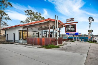 312 E Main St, Bellville, TX for lease Building Photo- Image 2 of 15