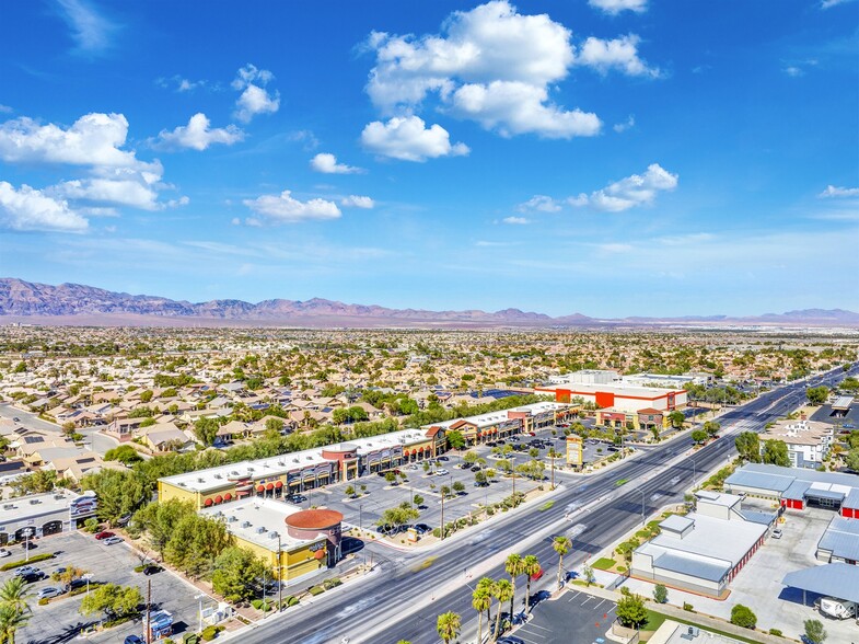 Desert Oaks Plaza portfolio of 2 properties for sale on LoopNet.ca - Aerial - Image 2 of 8